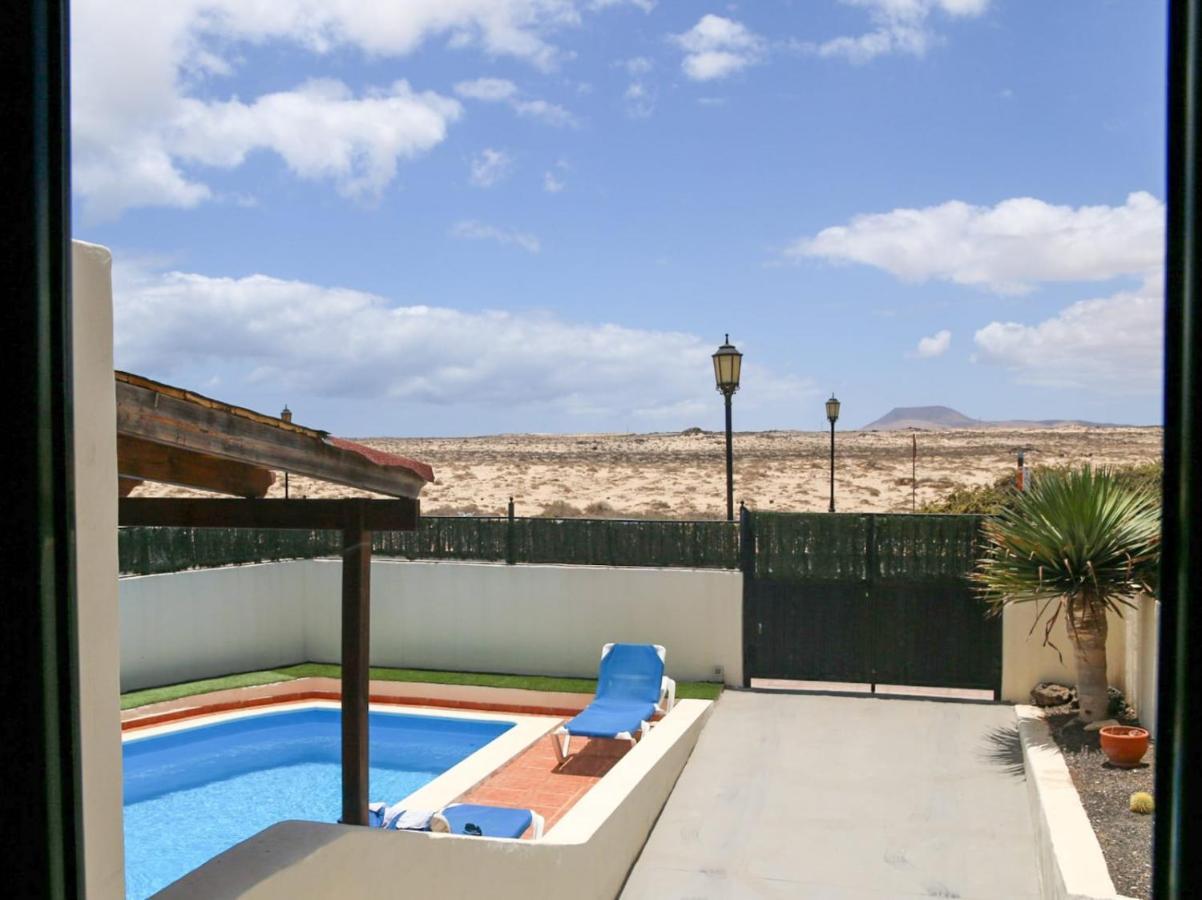 Сasa de vacaciones Con Piscina Cerca De Dunas De *